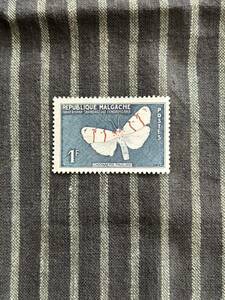  retro * old madaga Skull stamp 1960.1.16. stamp red fibre white kokega. kind (hitoliga.)Chionaema Pauliani** glue less passing of years storage 