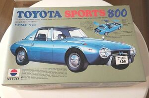 【絶版品・美品】TOYOTA SPORTS 800 プラスチックモデル1/24 トヨタスポーツ800 日本の名車 ニットー 未組立