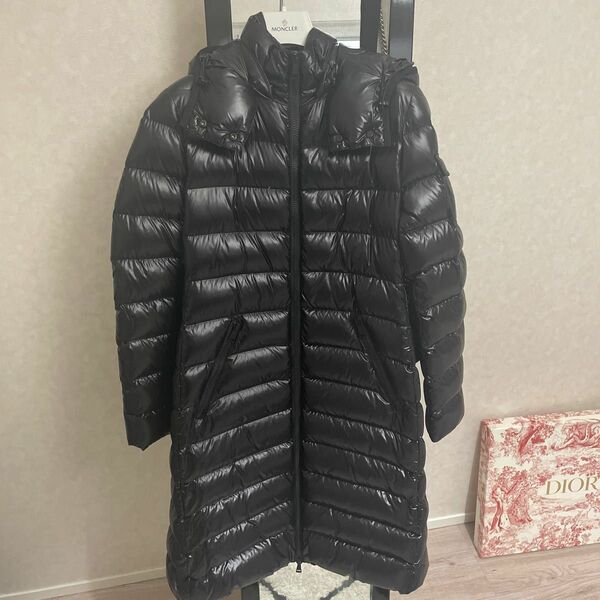 モンクレール ダウン　　MOKA GIUBBOTTO MOKA IACKET MONCLER