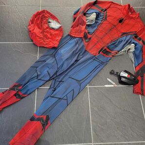 キッズ ディズニーストア 購入 Disney スパイダーマン 仮装 ダーツガン MARVEL 128cm 子供 ハロウィン 衣装