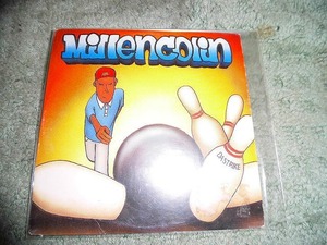 Y160 CD ミレンコリン millencolin Da Strike Burning Heart (Swe)　海外版(輸入盤) 盤特に目立った傷はありません 紙製ジャケット