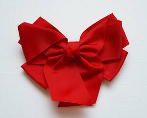  red . bow baby girl ..... hairpin clip ribbon head band 