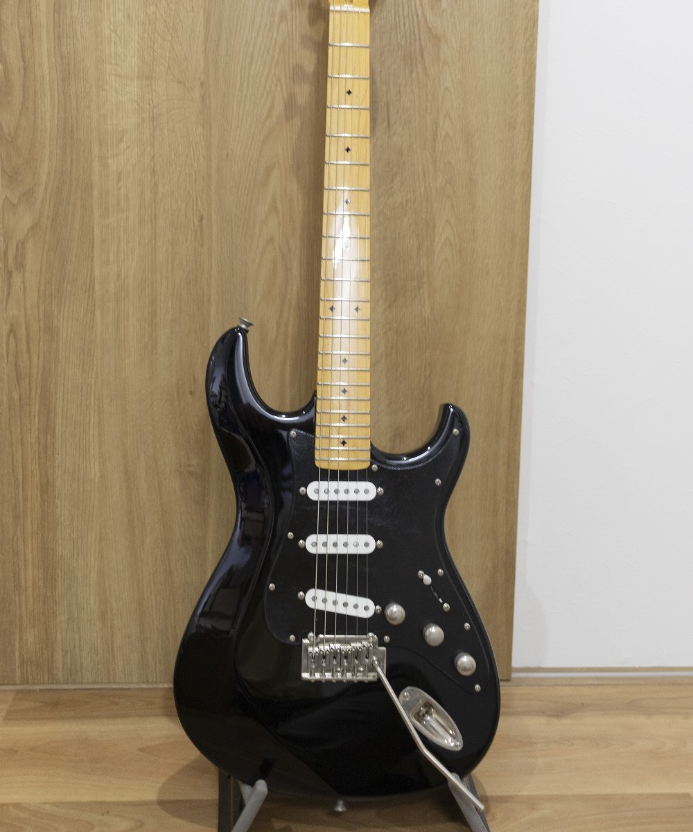 ヤフオク! -「(ストラト stratocaster)」(エレキギター) (ギター)の
