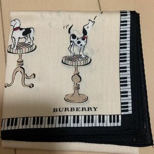 BURBERRY バーバリーハンカチ 歌うわんちゃん