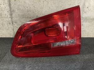 即決　VW シャラン DBA-7NCTH 右フィニッシャーパネル　右内側テールランプ　Ｈ26　LED(点灯確認済み)　7N0945094L