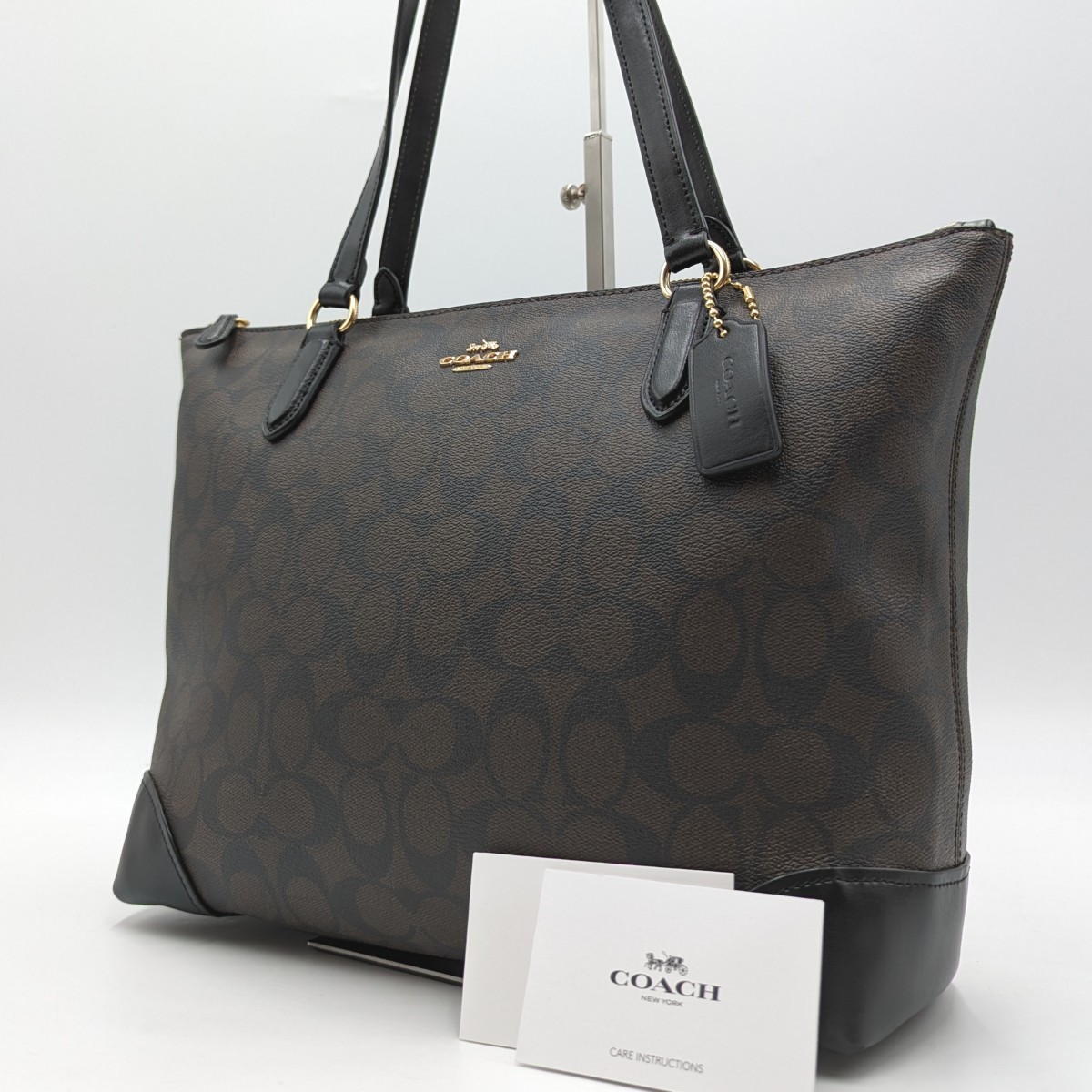 COACH コーチ シグネチャートートバッグの値段と価格推移は?|87件の