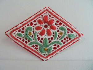 ! hand made brooch red color . flower Chemical motif . embroidery macromolecule crystal Stone use 