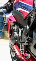 ②Rote33オリジナル　ホンダCBR1000RR-R（SC82）用ウイングレットフレームスライダーtype2（カラー４色）オリジナルステッカー付_画像6