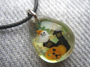 【手作りとんぼ玉】　ハロウィン　おばけ　ペンダント　【ガラス工芸】