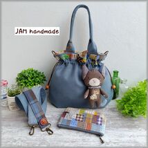 JAM ハンドメイド 猫さんが主役のお揃いセット 巾着 バッグ ショルダー ポーチ ぬいぐるみ バッグチャーム きりっぱなし 手刺繍 リネン_画像1