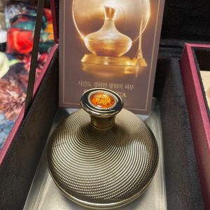 スム37 一番最高峰センテニカアイクリーム25ml （参考価格アイクリーム25ml54000円位）　