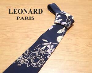 ☆LEONARD　☆レオナール　☆ITALY製　☆ネクタイ　☆おしゃれネクタイ　☆ネイビー　☆美品　