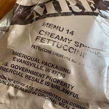 沖縄 米軍実物 MRE MEAL READY TO EAT AMERIQUAL レーション MENU 14 CREAM SPINACH 2024/05 検品 (管理番号J210)_画像2