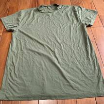 沖縄 米軍放出品　アンダーシャツ Tシャツ トレーニング　ランニング　OD LARGE (管理番号AB204)_画像1