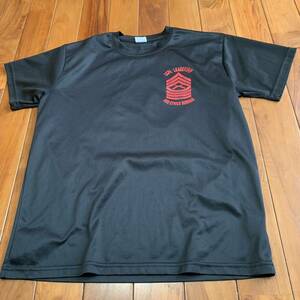 沖縄 米軍放出品　LCPL LEADERSHIP MARINES Tシャツ トレーニング　ランニング　BLACK MEDIUM (管理番号AB216)