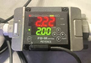 通電確認済　KEYENCE FD-M5AY 5L 電極非接液型 電磁式流量センサ