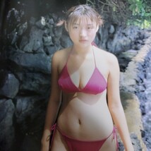 【15歳！】小沢加奈子　写真集「15才〜中学三年の夏、はじめて恋をした。〜」 セーラー服・スク水・ブルマ・ビキニ！　2001年発売 　p1210_画像7