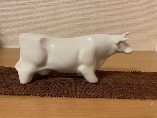 牛 陶器 置物 白磁器