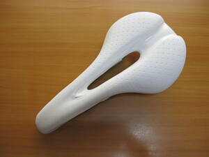  prompt decision ... pain . person ....VELO made gel Fit saddle white *