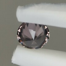 【1円スタート / 23時台終了】ベキリー産の光源でカラーが変わるC.Ch.ガーネット 0.13ct_画像6