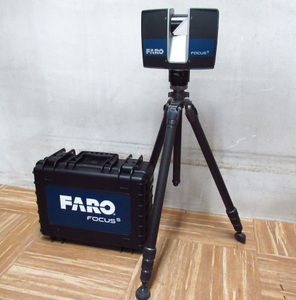 見学・動作チェック可能 FARO ファロー FOCUS S 70 3D レーザースキャナー 専用ケース GITZO カーボン 三脚付き 2個口 管理5J1022E-H5