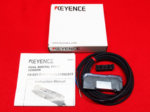 未使用品 KEYENCE キーエンス FS-V21R デジタルファイバアンプ ケーブル 管理5B1013M-YP18_画像1