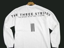 新品 ゴルフにも◎ アディダス　【THE THREE STRIPES】 背面ロゴ クルーネック 長袖シャツ　M　白 ホワイト　袖リブ 刺繍ロゴ adidas_画像3