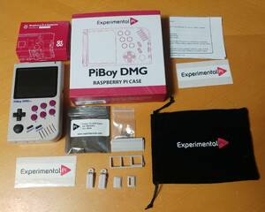 PiBoy DMG キット ハンドヘルドレトロゲームシステム小型PC　ゲームシステムラズベリーパイ４ Model B版　4GB　64GB　カード付