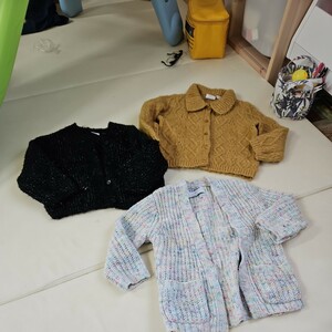 ９０ｃｍＺＡＲＡザラ＆オールドネイビー　女の子子供服　冬服　ニットカーディガンまとめ売り　　計３着