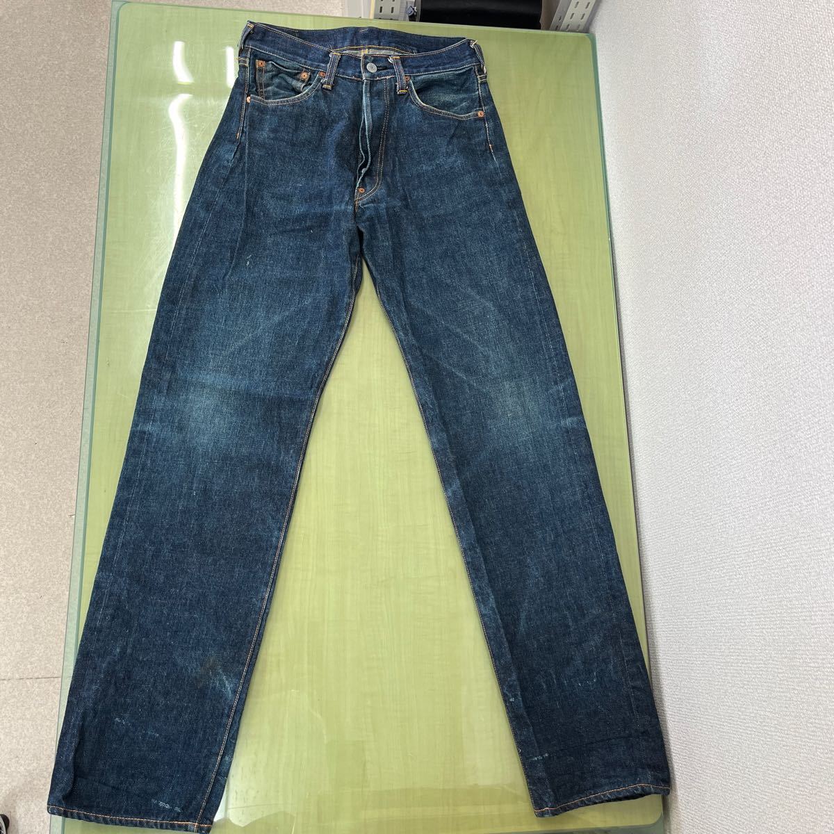 Yahoo!オークション -「エヴィス ジーンズ」(W29) (ジーンズ)の落札