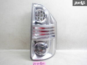 トヨタ純正 ZRR70W ZRR75W ヴォクシー 前期 LED テール テールランプ テールライト 右 右側 運転席側 ICHIKOH 28-199 棚2N25