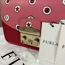 ★新品★定価58,300円★FURLA(フルラ)/Metropolis/メトロポリス/ショルダーバッグ/本革レザー/ピンク系/ロゴ柄/結婚式/パーティー_画像2