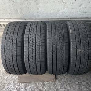 極上タイヤ BRIDGESTONE ブリヂストン ブリジストン VRX2 215/55R17 スタッドレス タイヤ 2020年製 17インチの画像1