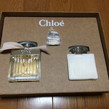 送料無料☆新品 chloe クロエ オードパルファム75mlホリデーギフトセット ボディローション 香水3点コフレギフトセット 匿名配送_画像2