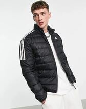 2XLサイズ 新品 adidas ダウンジャケット ダウン 80% 中綿 20 ESS Down Jacket スリーストライプス アウター 細身 黒 ブラック 白 XO 589_画像2