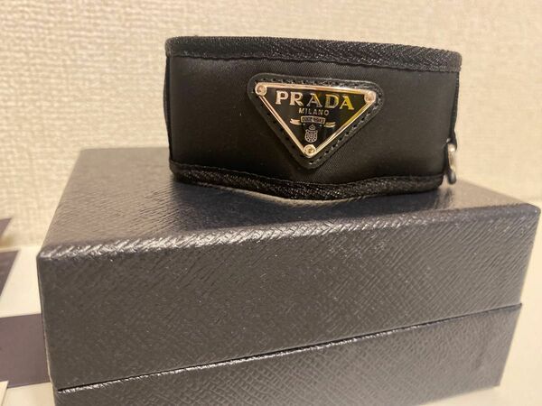 PRADA三角ロゴ♪【プラダ 】トライアングル 犬の首輪ハーネス 黒 新品未使用箱入り