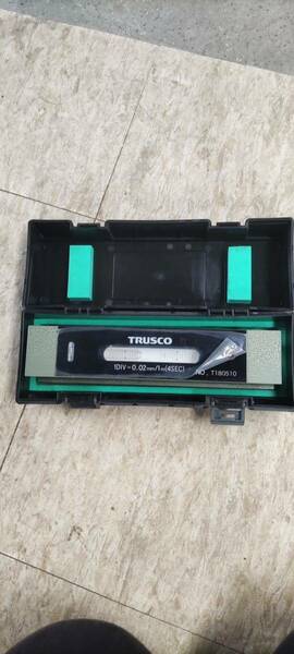 TRUSCO 平形精密水準器B級　計測器 水準器 平形　トラスコ 感度0.02 4SEC T180510