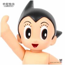 『鉄腕アトム』ASTRO BOY 手塚治虫　90周年記念商品　TOKYO TOYS アトム　フィギュア　ようこそVer. 黒　袋商品　正規品　送料込み_画像4