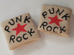 古い リストバンド PUNK ROCK パンク・ロック ミュージシャン ギタリスト バンド ファッション 平成 レトロ 古着