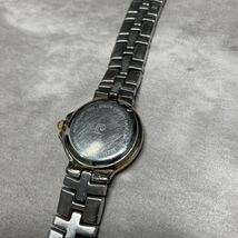 ◎0510x2511 ピエール カルダン pierre cardin 腕時計 3針 クォーツ QZ レディース ゴールド文字盤 不動品 _画像5