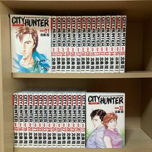 全巻初版！良品多数！送料無料！シティーハンター完全版全巻 1〜32巻 北条司の画像1