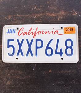 【クリックポスト 送料無料】* カリフォルニア ナンバープレート 2018年 ライセンスプレート カープレート CALIFORNIA 「5XXP648」 129