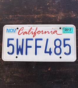 【クリックポスト 送料無料】* カリフォルニア ナンバープレート 2017年 ライセンスプレート カープレート CALIFORNIA 「5WFF485」 126