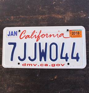 【クリックポスト 送料無料】* カリフォルニア ナンバープレート 2018年 ライセンスプレート カープレート CALIFORNIA 「7JJW044」 94