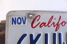 【クリックポスト 送料無料】* カリフォルニア ナンバープレート 2017年 ライセンスプレート カープレート CALIFORNIA 「6KUW824」 106_画像2