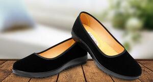 【新品】 23 ｃｍ パンプス コンフォート カンフー フラット シューズ べた 靴 黒 ブラック 柔らかい 素材 軽量 歩きやすい