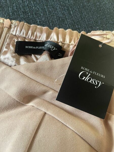 GW限定 SALE glossyのドレス 試着のみ M 