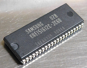 Samsung K4E151612C-JC60 (1M x 16Bit CMOS DRAM/SOJ) [管理:KS307]