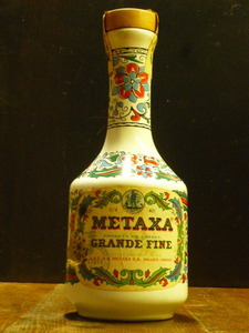 「METAXA」40年 GRANDE FINE 1983年（72年台湾） 40年貯蔵原酒 0.7L 40％ 戦前蒸留原酒 メタクサ ギリシャ HAND MADE　　METAXA・40-0930-E