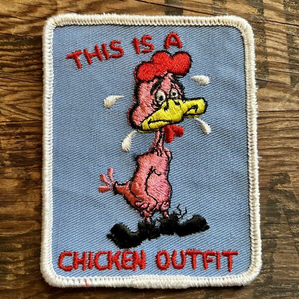 【USA vintage】ワッペン　This is a chicken outfit ニワトリ　刺繍ワッペン　アメリカ　ビンテージ　パッチ